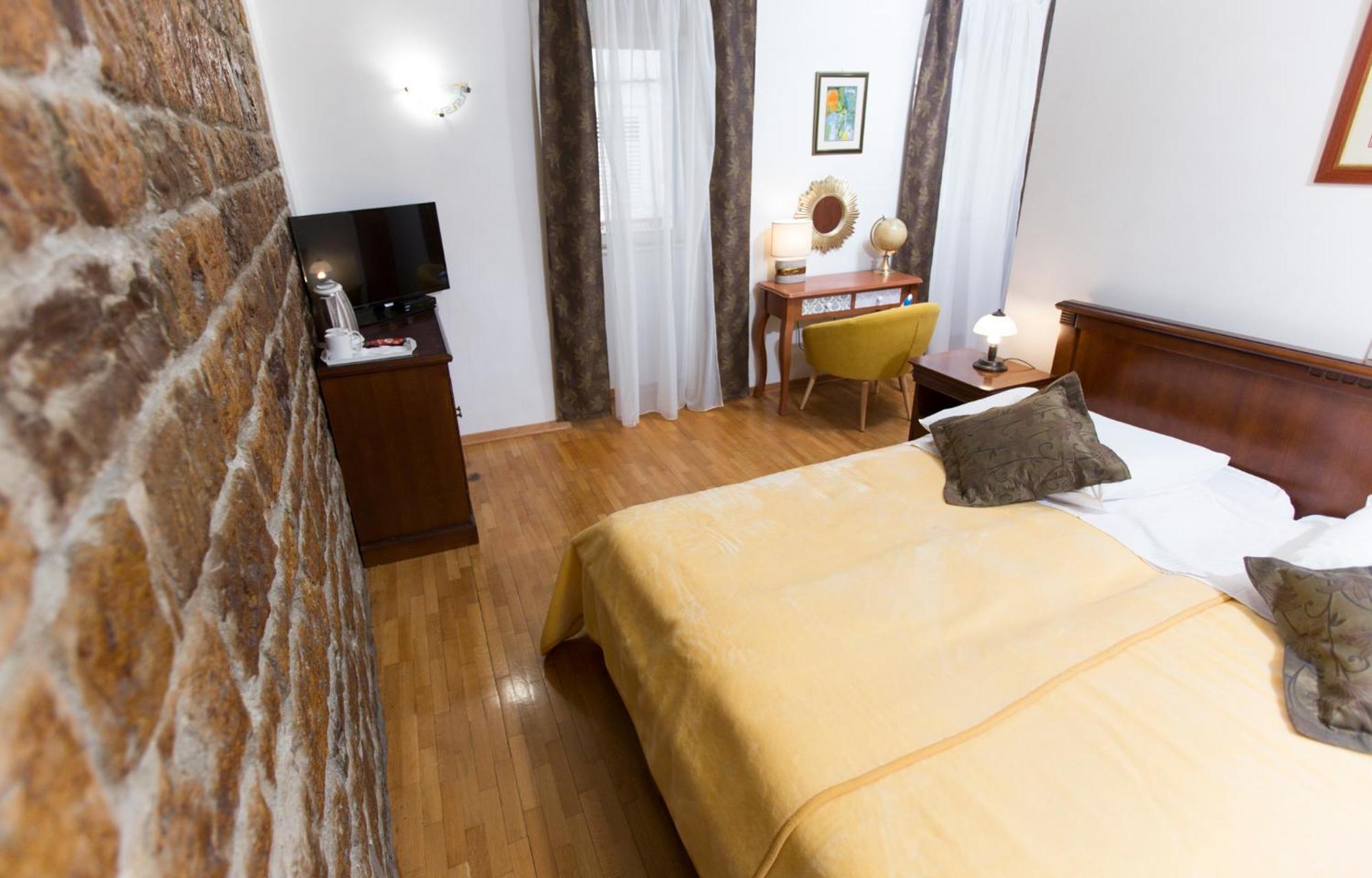 Rooms Base Split Kültér fotó