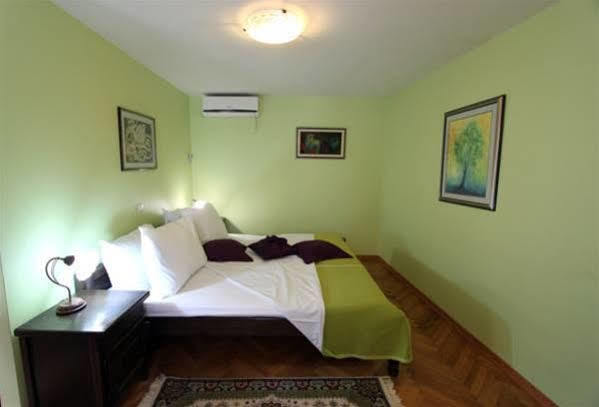 Rooms Base Split Kültér fotó